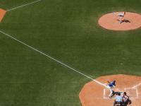 IM电竞官网-杜兰特独舞天河，当马刺体系遇上深圳铁壁，一位巨星如何扛起整片天空