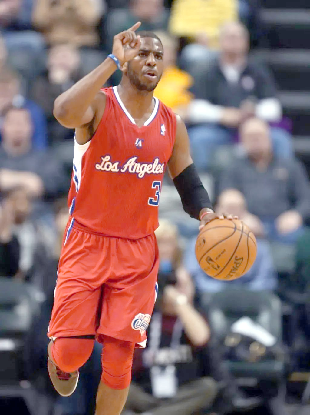 克里斯保罗荣膺本场比赛最佳球员的简单介绍 克里斯保罗荣膺本场比赛最佳球员的简单介绍