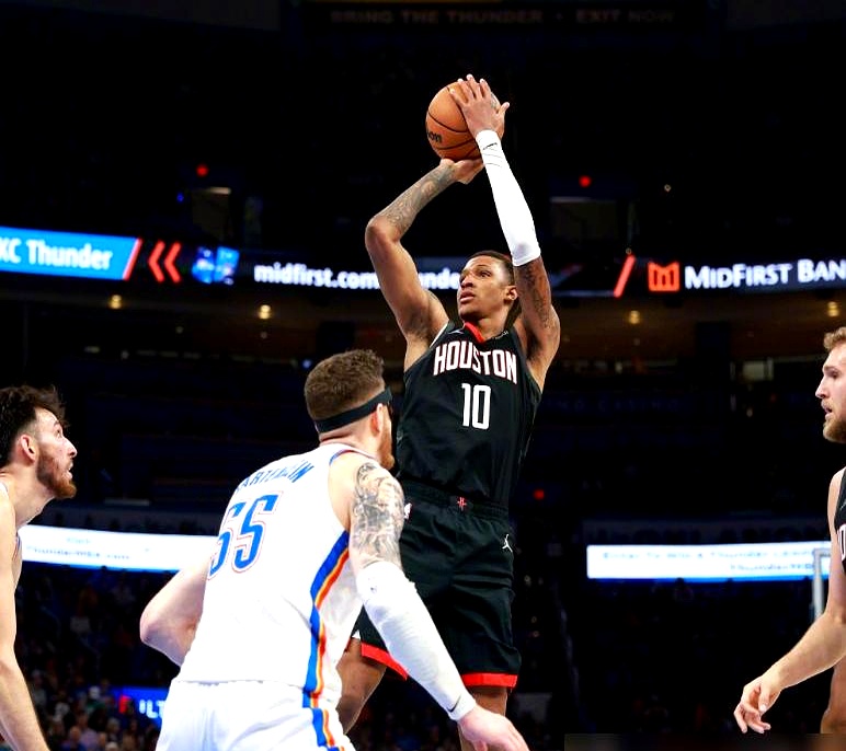 火箭强势逆转，保罗接管进攻砍下高分的简单介绍